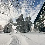 Medlov Отель Нове-Место-на-Мораве